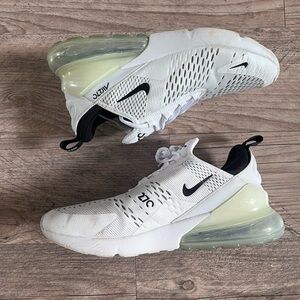 Nike Air Max 270 Men’s 9